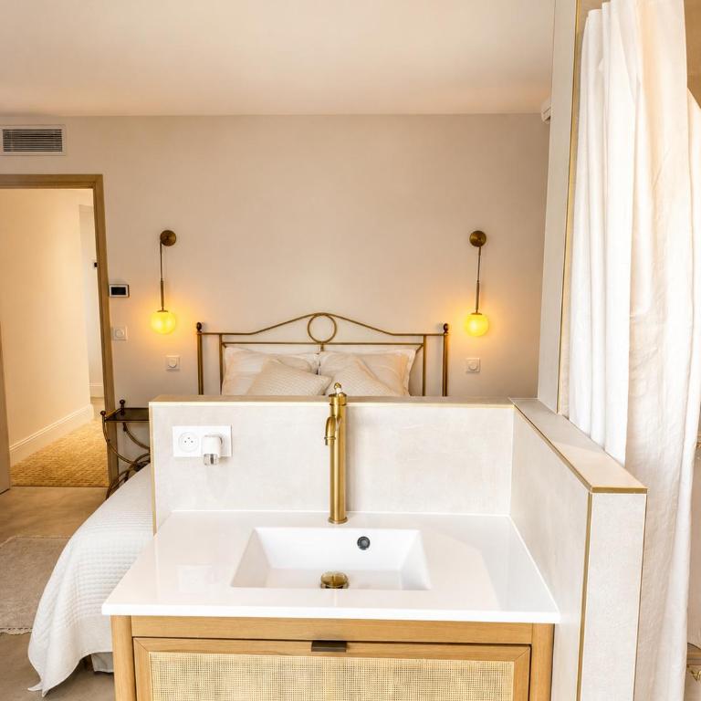 4BR Sea View Garden Apartment near Cannes and 1min from Beach - Appartement - Rez-de-Chaussée - 5