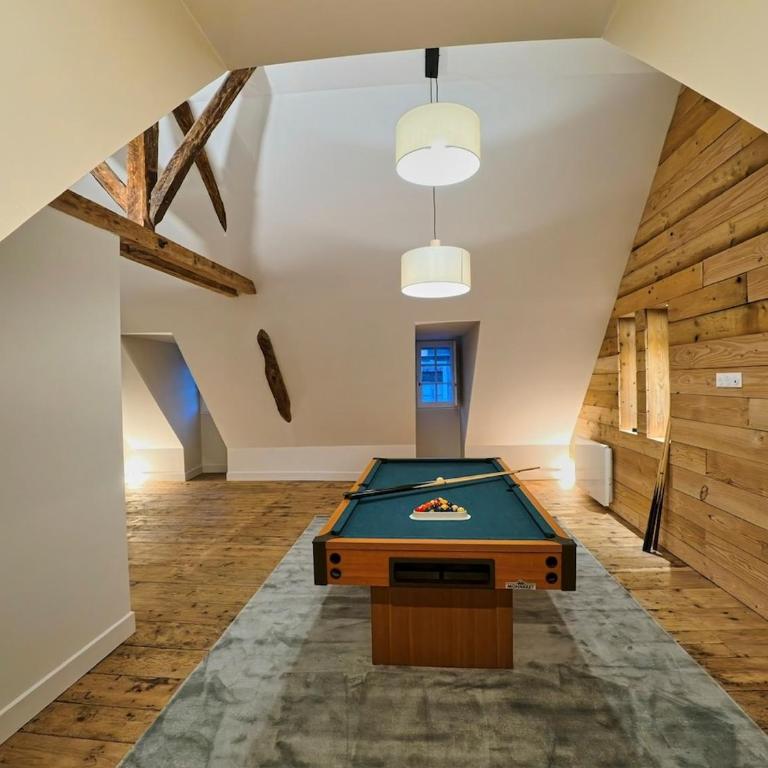Belle maison de caractère de 200m2 avec jardin - Villa - 4