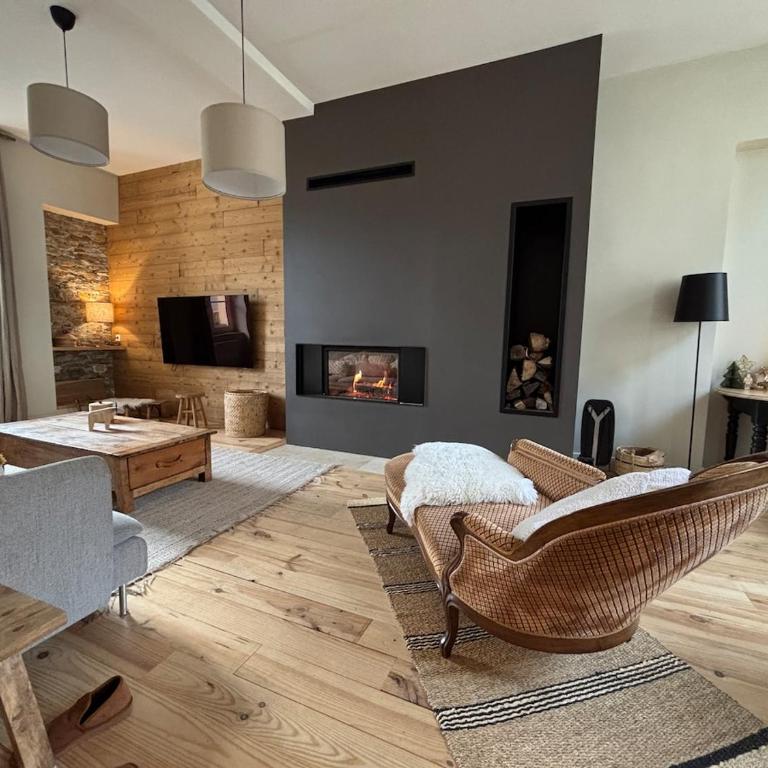 Belle maison de caractère de 200m2 avec jardin - Villa - 18