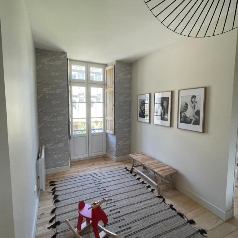 Belle maison de caractère de 200m2 avec jardin - Villa - 28