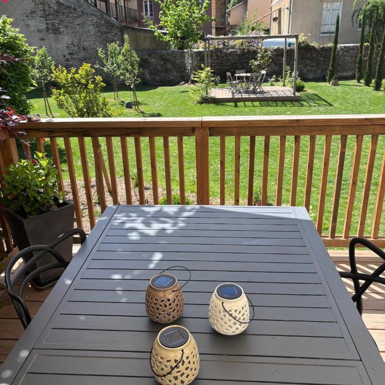 Belle maison de caractère de 200m2 avec jardin - Villa - 34