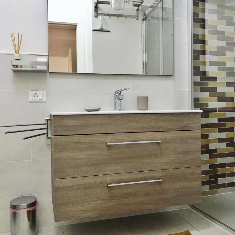 Emily - One-Bedroom Apartment - 20
