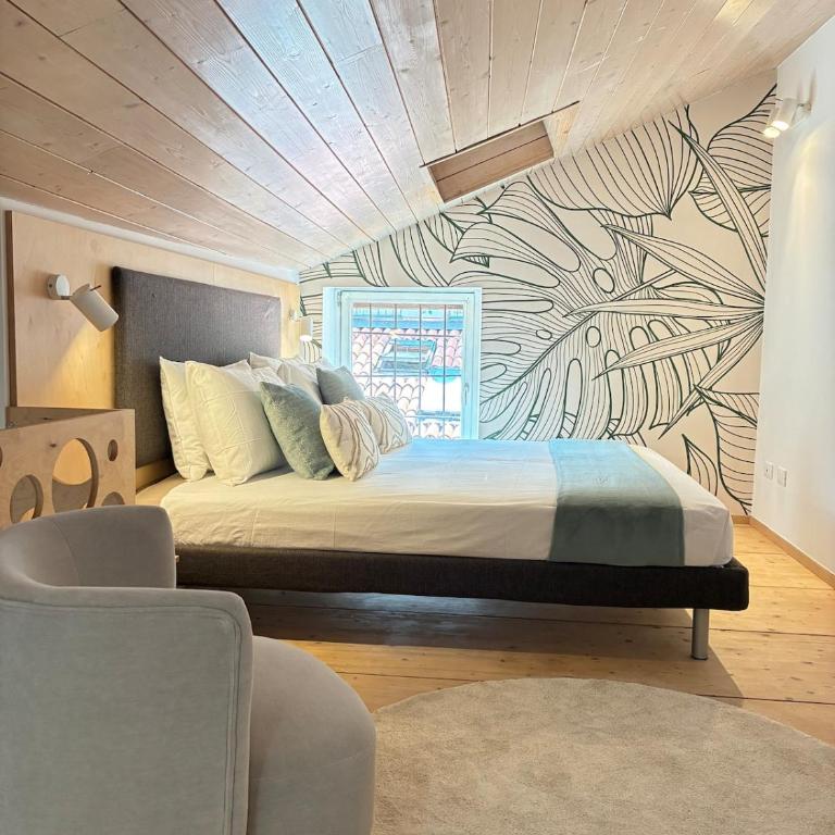 Cozy three-room apartment in the heart of Como, 100 meters from the lake - Two-Bedroom Apartment - 2