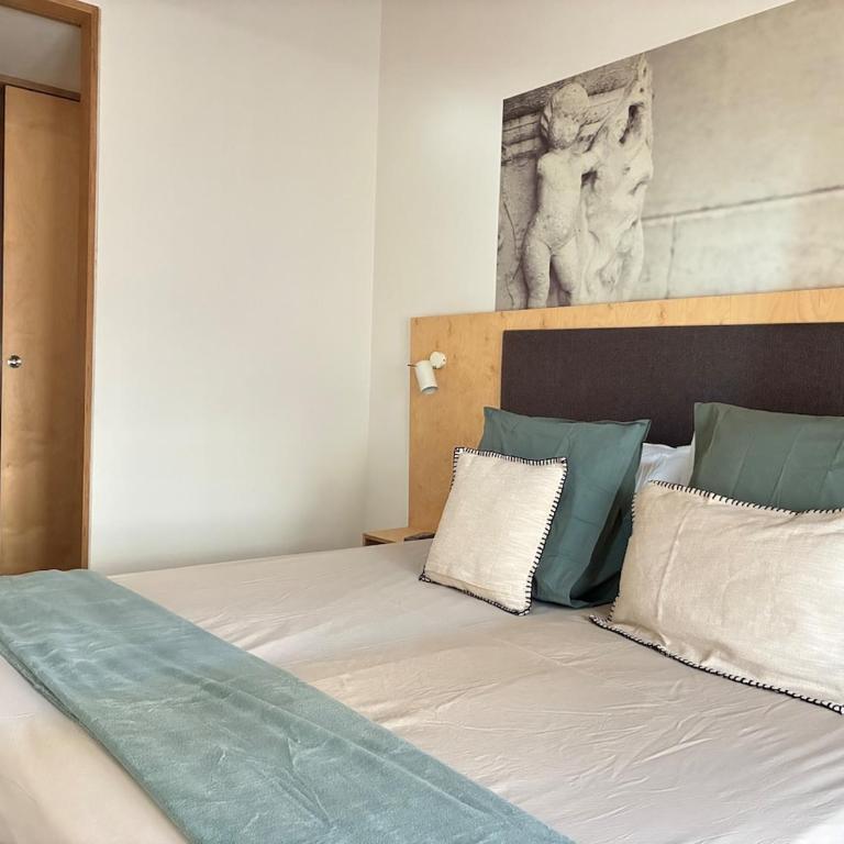Cozy three-room apartment in the heart of Como, 100 meters from the lake - Two-Bedroom Apartment - 9