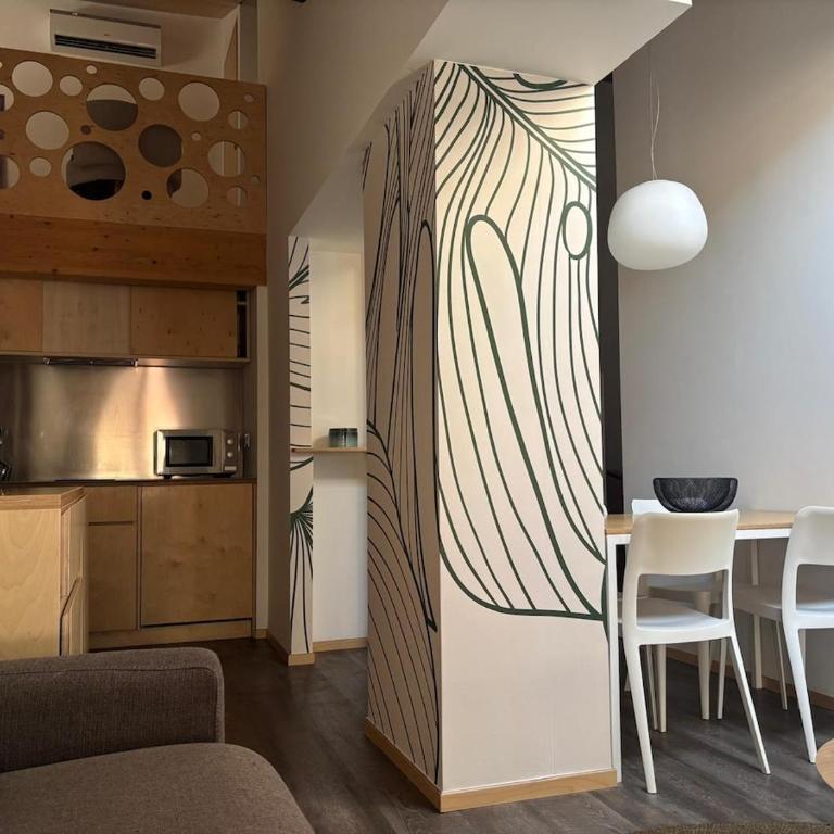 Cozy three-room apartment in the heart of Como, 100 meters from the lake - Two-Bedroom Apartment - 11