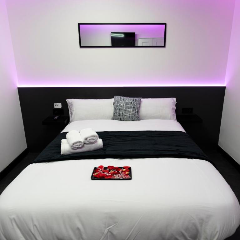 Mad Rooms - Camera Matrimoniale con Bagno Privato - 7