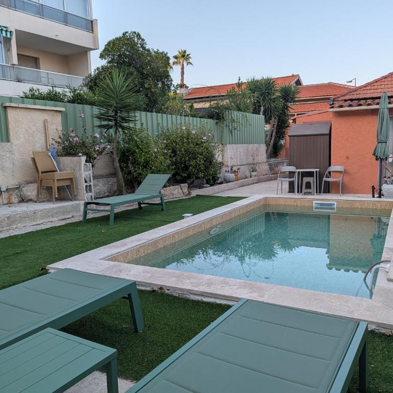 NEW Vega Studio rénovation, climatisé, parking & piscine Antibes Centre vue Fort Carré et Port - Appartement 1 Chambre - 1