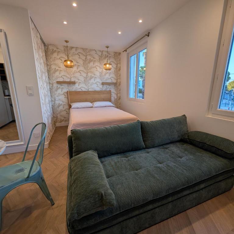 NEW Vega Studio rénovation, climatisé, parking & piscine Antibes Centre vue Fort Carré et Port - Appartement 1 Chambre - 4