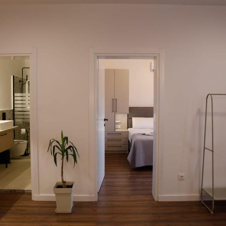 Old Town Gem, Modern stay with private yard - Apartment mit 1 Schlafzimmer - 21