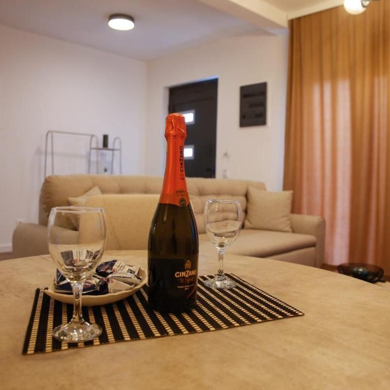 Old Town Gem, Modern stay with private yard - Apartment mit 1 Schlafzimmer - 23