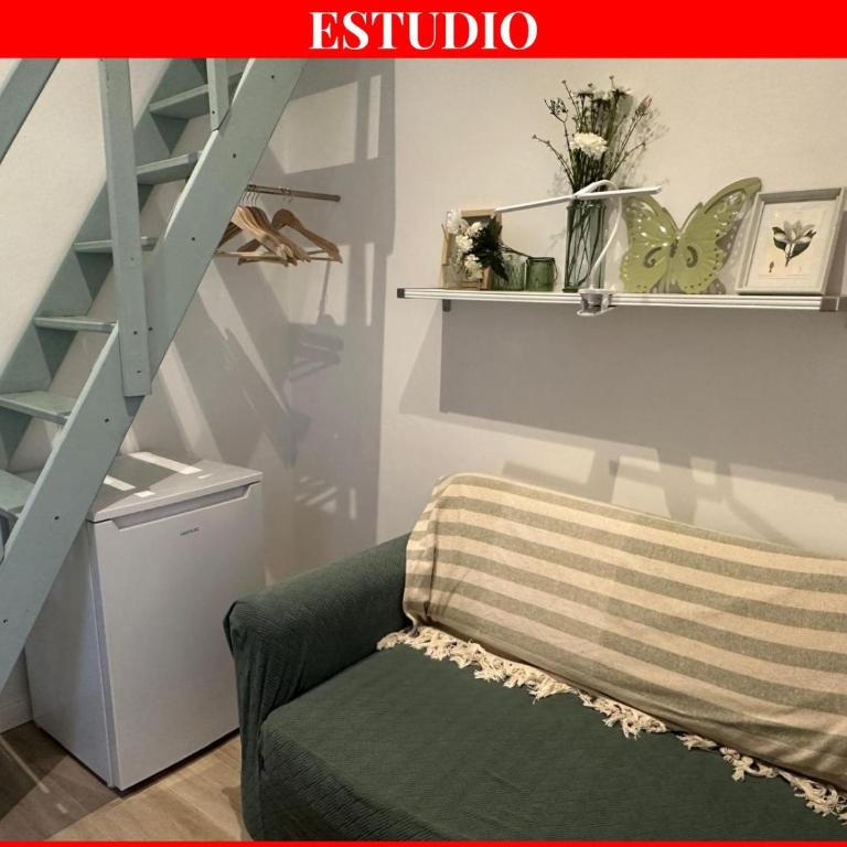 Coqueta estancia en Triana - Estudio - 2 niveles - 13