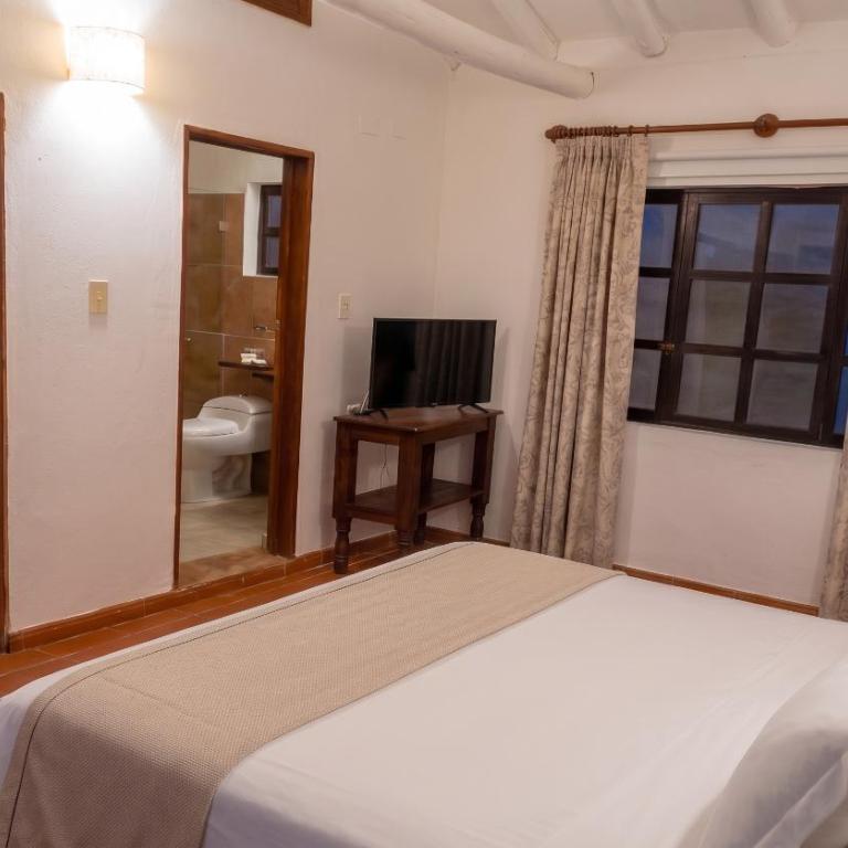 Hotel Mesón de los Virreyes - Habitación Cuádruple Estándar - 7