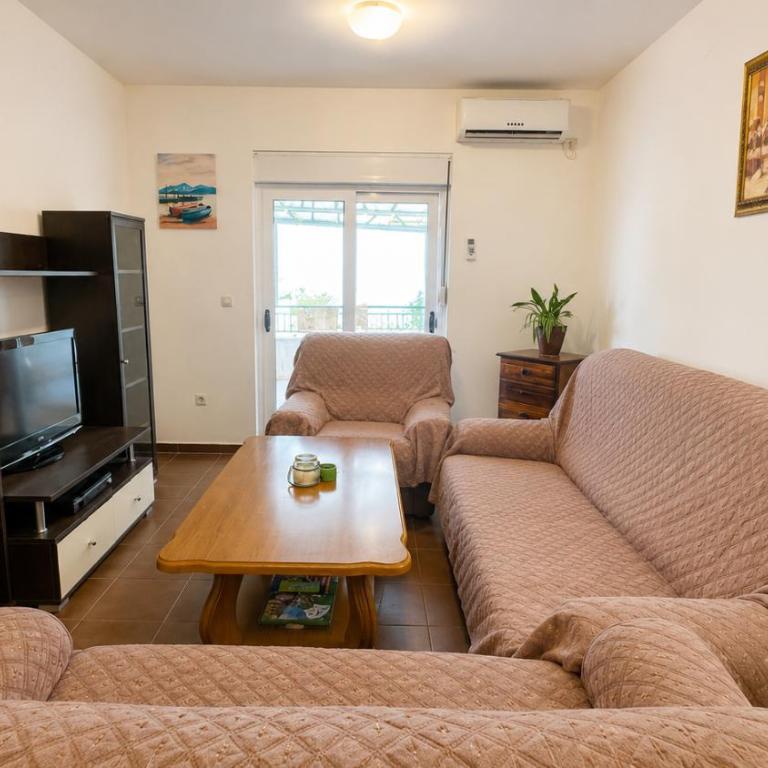 Panoramic Sea and City View Apartment with Terrace Budva - Apartment mit 2 Schlafzimmern, einem Balkon und Meerblick - 6