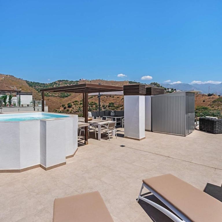 Skyline Penthouse Private Pool & Sea Views - Apartment mit 1 Schlafzimmer - 25
