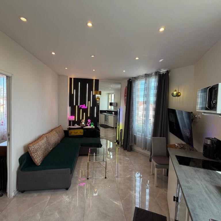 Good Vibes - Appartement 2 pièces - 550mètres du metro 13 - Appartement 1 Chambre - 12