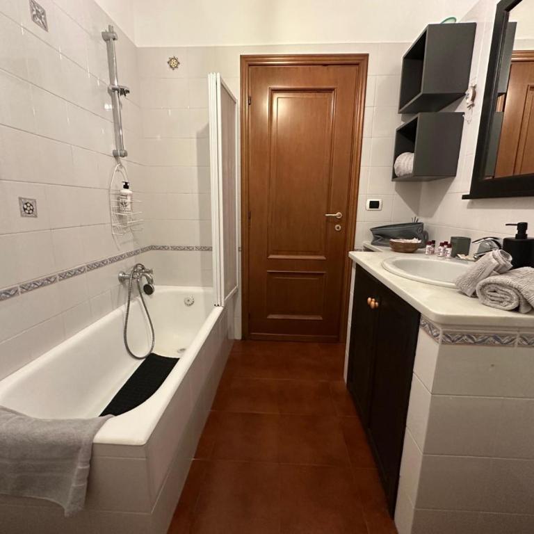 Appartamento degli Inglesi - Sea View Terrace & Relax - Two-Bedroom Apartment - 30