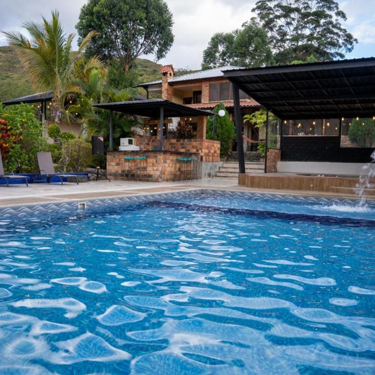 Estate in Vilcabamba, pool, jacuzzi, Turkish bath - Casa de 5 dormitorios - 3
