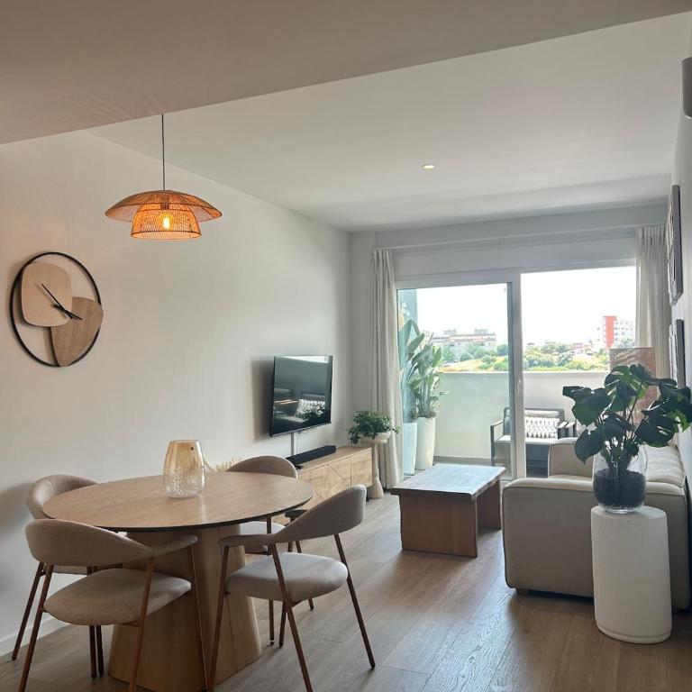 Modern apartment with pool in Estepona - Apartamento de 2 dormitorios - 11