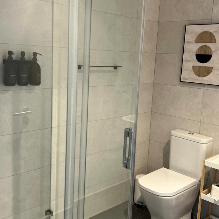Modern apartment with pool in Estepona - Apartamento de 2 dormitorios - 14