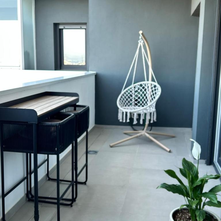 Modern apartment with pool in Estepona - Apartamento de 2 dormitorios - 21