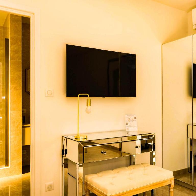 Hôtel Villa Martini - Chambre Double Deluxe avec Balcon - Vue sur Mer - 14