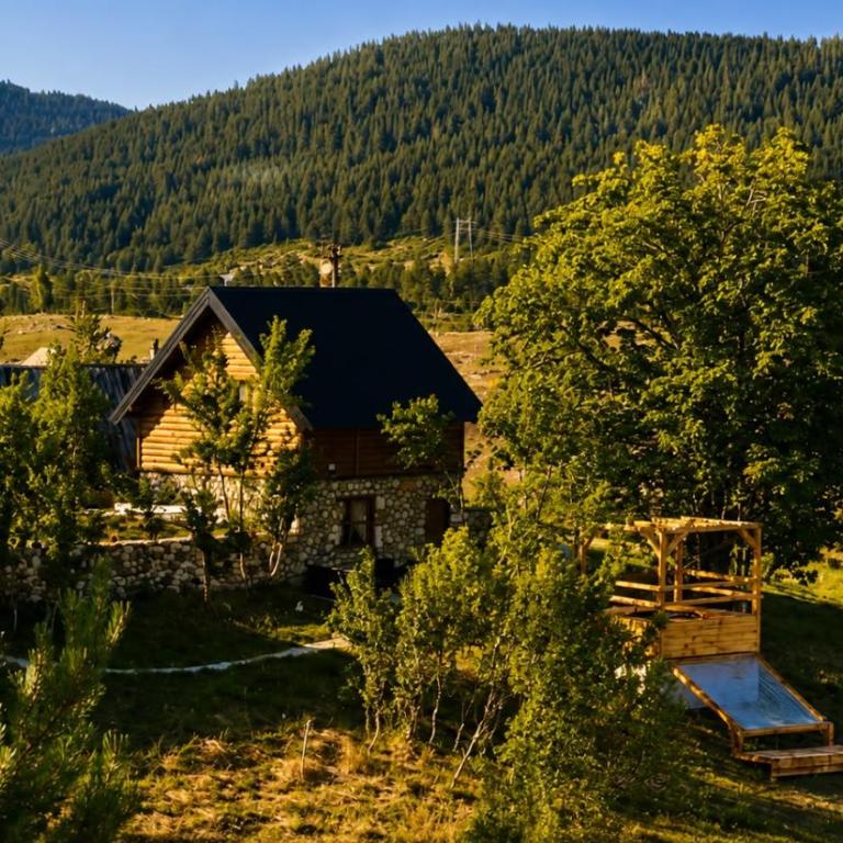 Arhetip, Djedova Villa - Koliba - 2