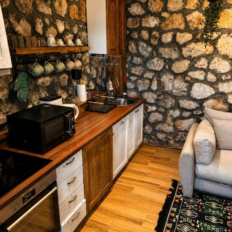 Arhetip, Djedova Villa - Koliba - 8