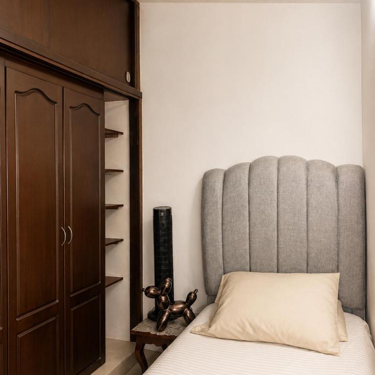 Oxford House Hostel - Triple Room with Private Bathroom - 2