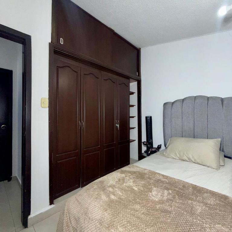 Oxford House Hostel - Triple Room with Private Bathroom - 12
