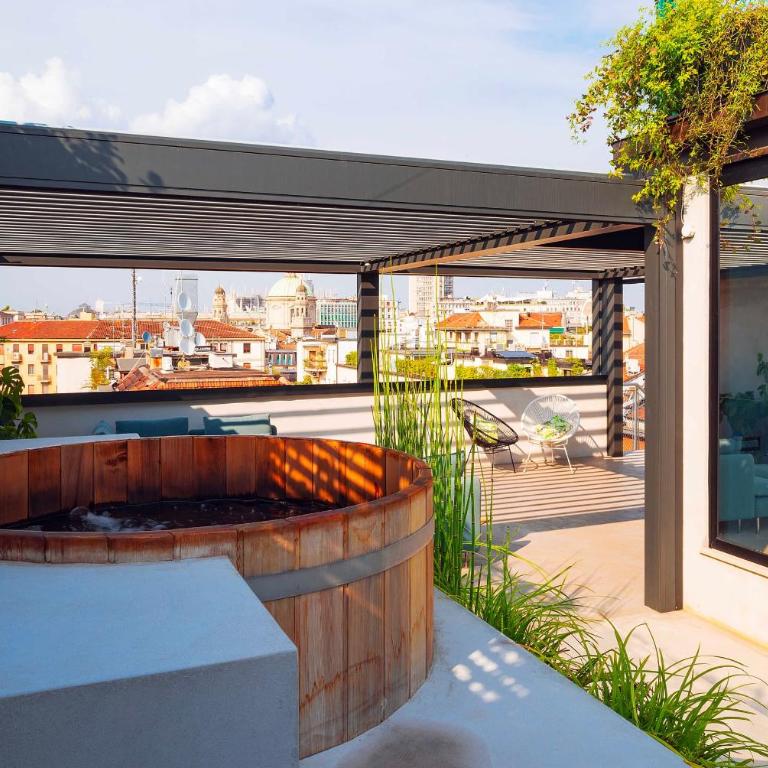 Luxury 3BR Penthouse with Duomo View & Hot Tub - Appartamento con 3 Camere da Letto - 30