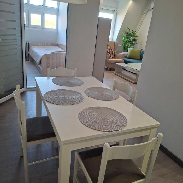 Skyline appartment - Two-Bedroom Apartment - 7