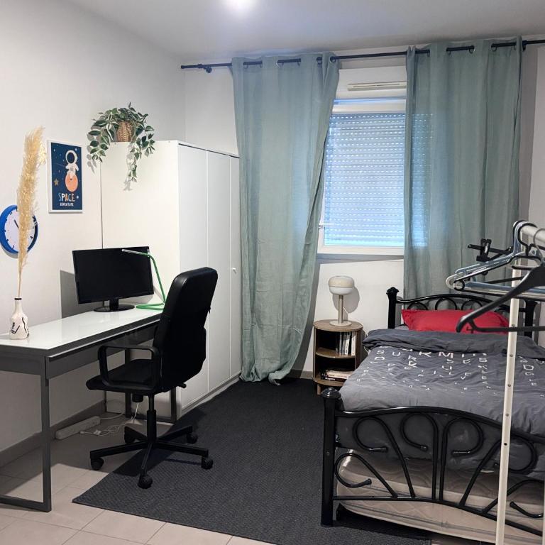 T3 récent avec terrasse et parking - Two-Bedroom Apartment - 35