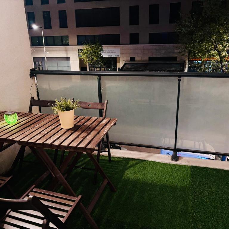 T3 récent avec terrasse et parking - Two-Bedroom Apartment - 31