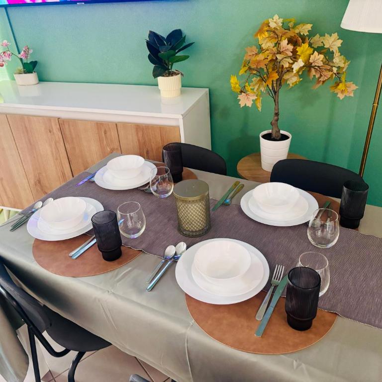 T3 récent avec terrasse et parking - Two-Bedroom Apartment - 52