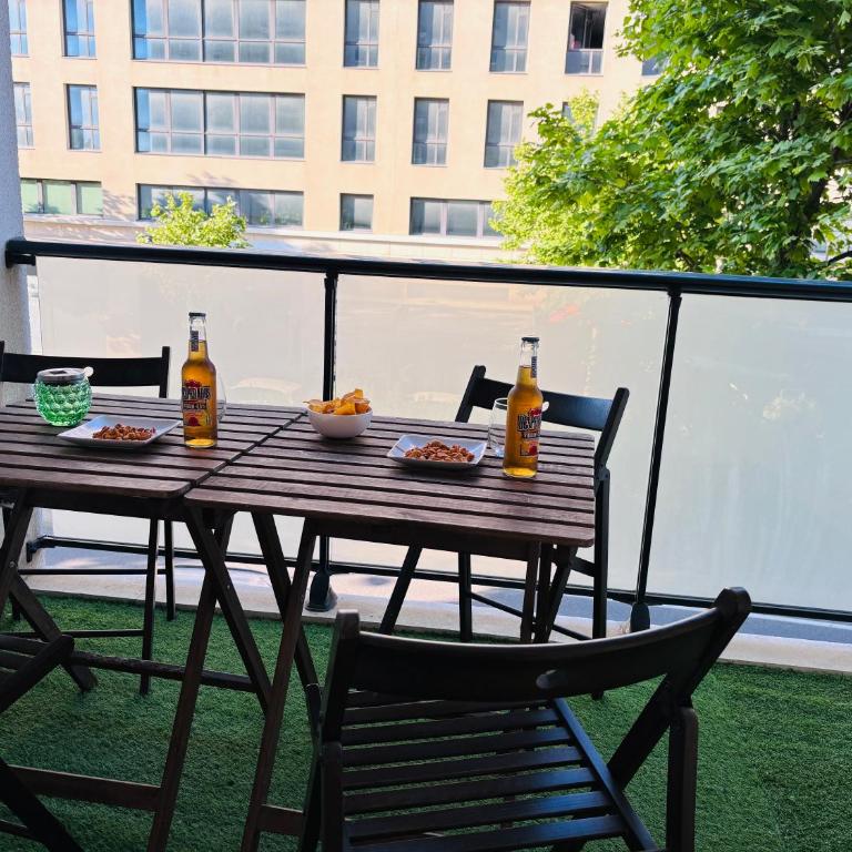 T3 récent avec terrasse et parking - Two-Bedroom Apartment - 44