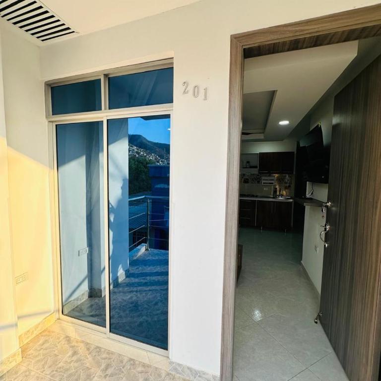 Hermoso Apartamento vacacional en Gaira - Santa Marta 201 - Apartamento de 3 dormitorios - 2