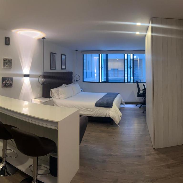 Leaving Season , Calle 85 - Deluxe Apartment - 30