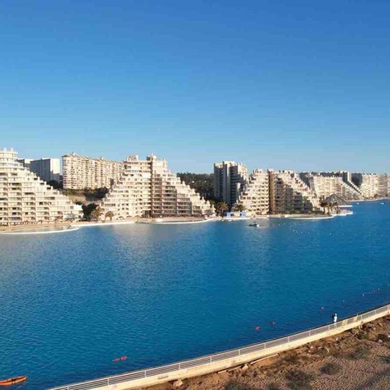 Exclusivo departamento con vista panorámica al mar - Apartamento de 2 dormitorios - 24