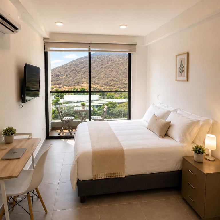 Vista Coral - Apartamento tropical entre montañas y mar - Three-Bedroom Apartment with Mountain View - 4