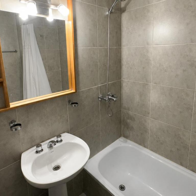 Departamento con vista al lago - Apartamento de 1 dormitorio - 2