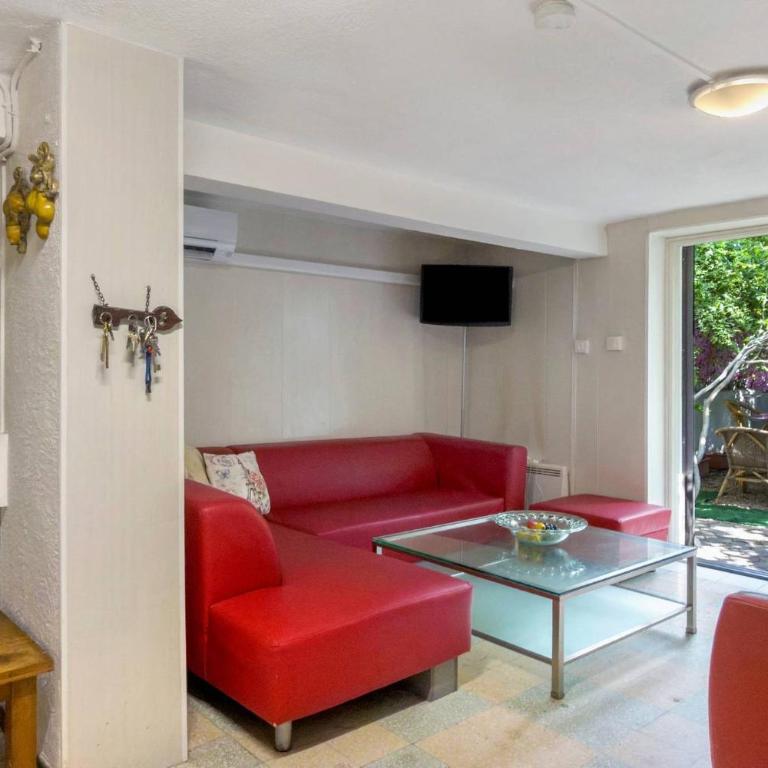 Appartement proche plage - Two-Bedroom Deluxe Apartment with Garden View - 3