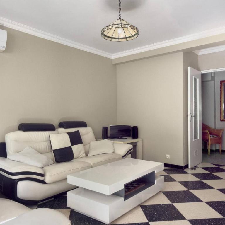 Sunnybeach LaCiotat pool AC Parking - Two-Bedroom Deluxe Apartment with Garden View - 5