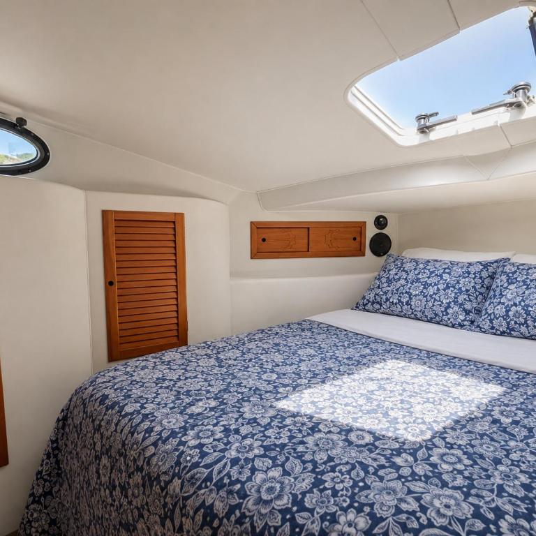 Unique Overnight Stay on the Water at the Port of - Appartement - 9