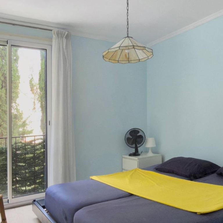 Sunnybeach LaCiotat pool AC Parking - Two-Bedroom Deluxe Apartment with Garden View - 8