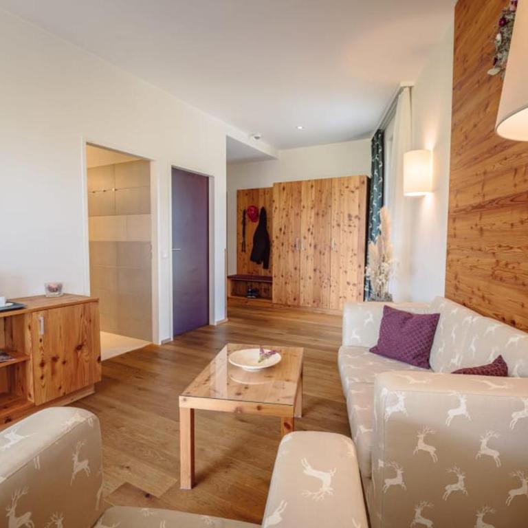 Narzissen Vital Resort Bad Aussee - Suite mit Bergblick - 3