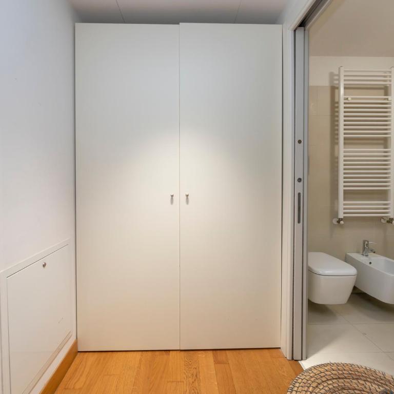 Metro 5 Lussuoso appartamento con posto auto - Appartamento con 1 Camera da Letto e con Giardino - 16