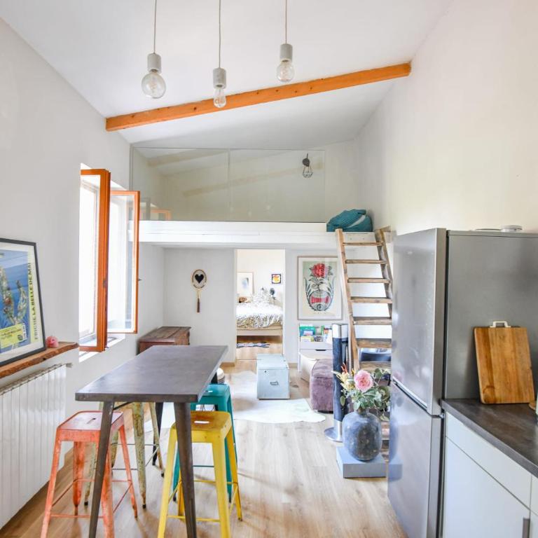 Maison avec terrasse & parking - Chartreux - Ferienhaus - 3