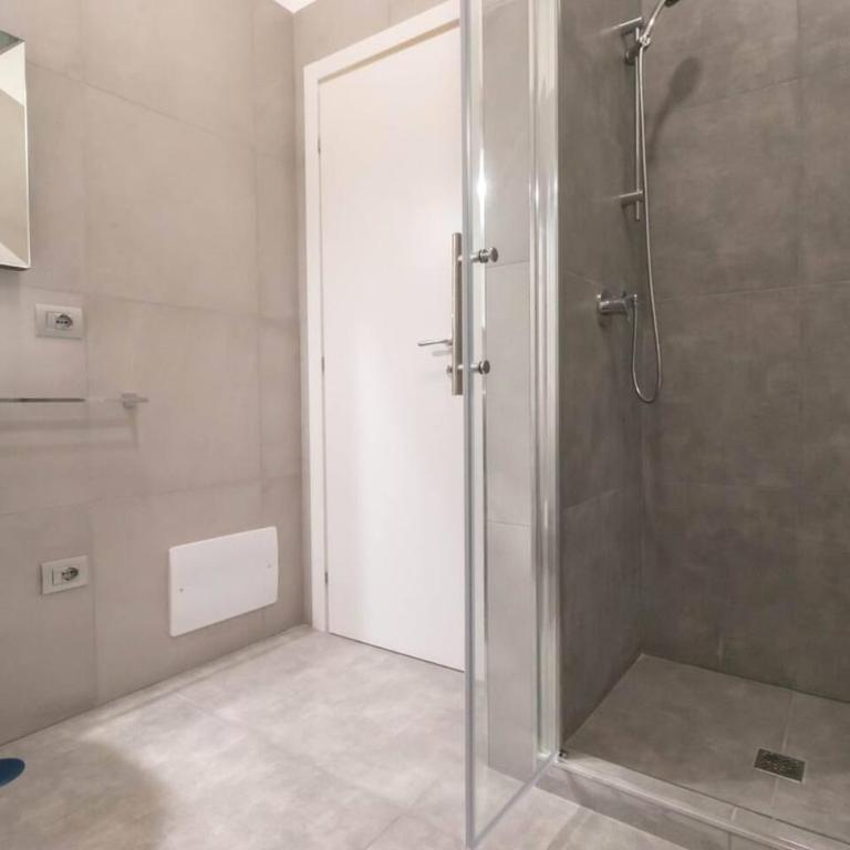 Vico Casanova with Terrace - Two-Bedroom Apartment - 21