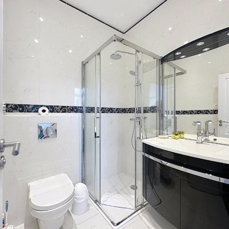 Beautifully renovated 3 bedroom apartment in the heart of Cannes - Apartamento de 3 dormitorios - 11