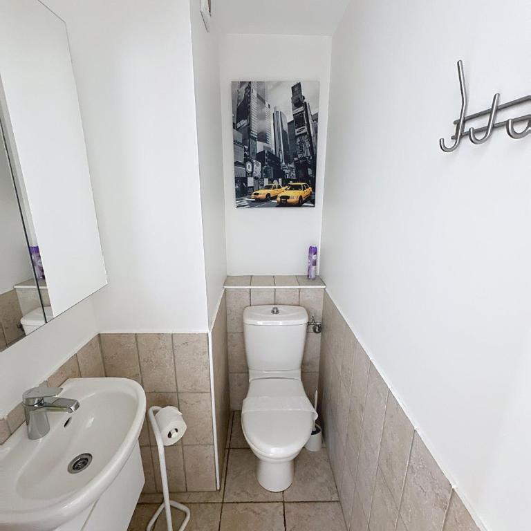 Beachfront 2-bedroom apartment with balcony - Appartement 2 Chambres avec Balcon et Vue sur la Mer - 9